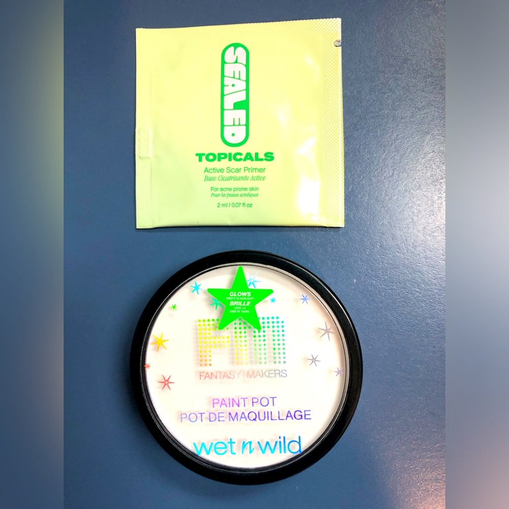 Wet n Wild Paint Pot Glow in the Dark Ltd Edition NIP Topicals Primer Sample